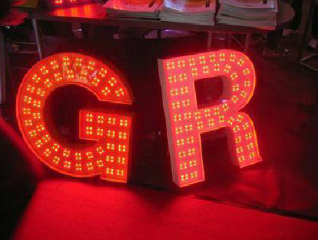 子长LED发光字常见的安装误区。